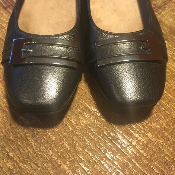 Clarks Candra Glow Ballet Flat Shoes Womens 7 Black Buckle Classic Normcore - Picture 4 of 9